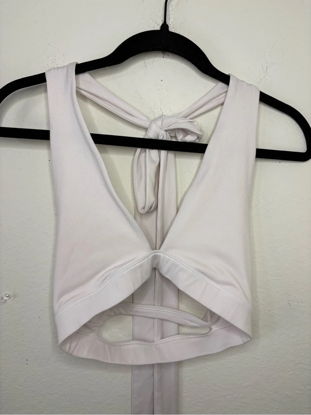 Alo Yoga Alosoft Switch It Up Bra in white criss-cross wrap ties size XS